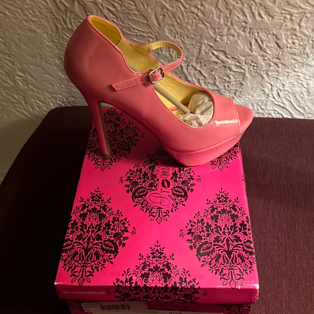 Size 8.5 Pink Peep Toe Heels